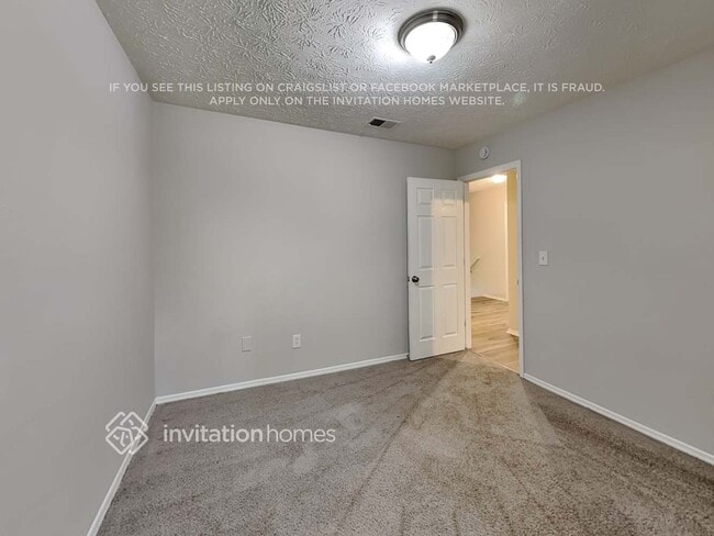 Building Photo - 5535 Downs Way