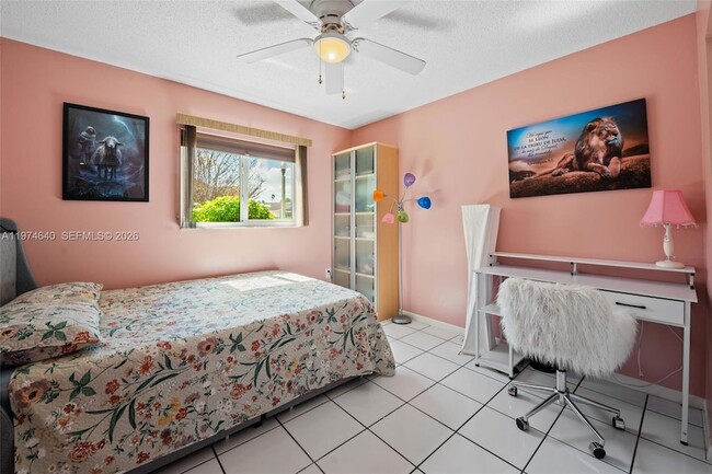 Building Photo - 6225 NW 190th Terrace