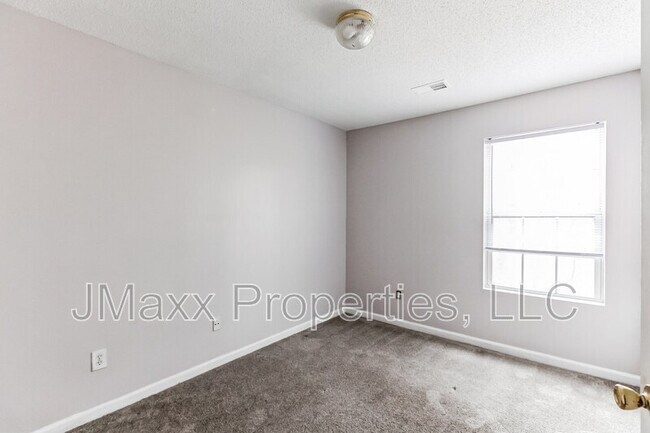 Building Photo - 3690 Brookwood Blvd