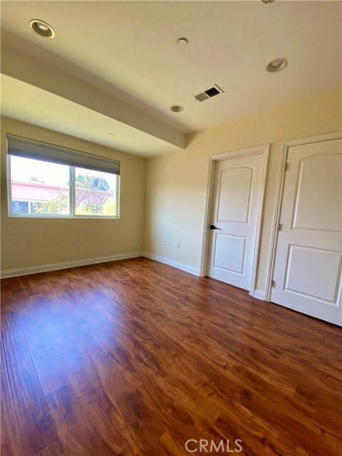Building Photo - 4959 Laurel Canyon Blvd