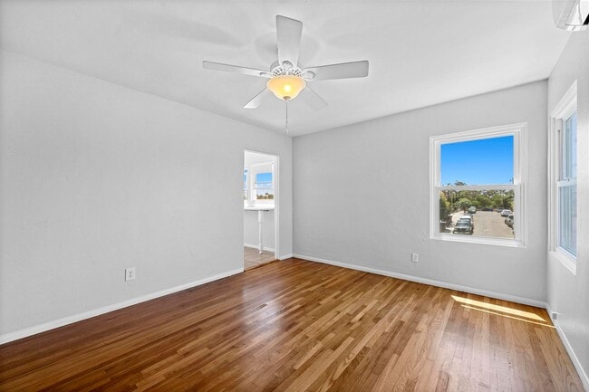 Building Photo - 2724 Treat St