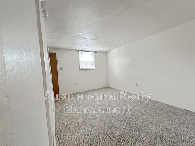 Building Photo - 2 Arwin Dr