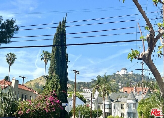 Building Photo - 1860 Alexandria Ave