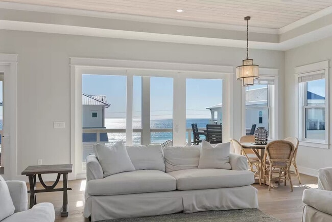 Building Photo - 107 Benicia Pl