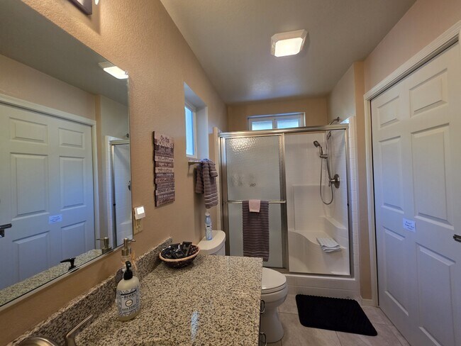 Building Photo - 7507 Tall Pine Dr