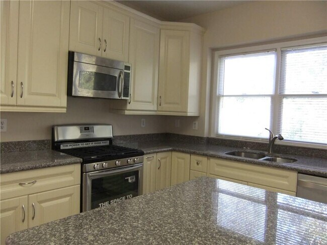 Building Photo - 3730 Ancroft Cir