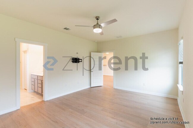 Building Photo - 301 Gidran Trail
