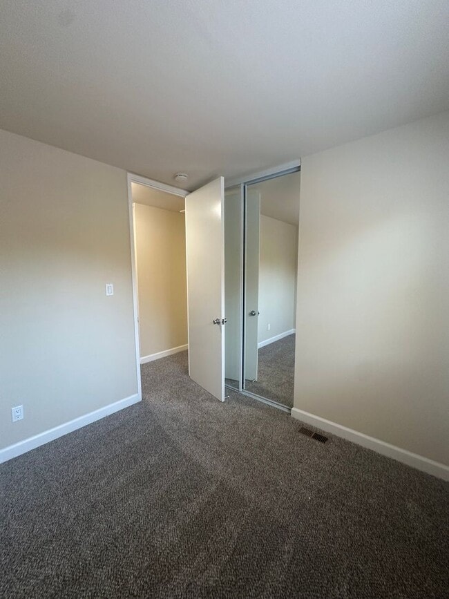 Building Photo - 4309 Ross Ave