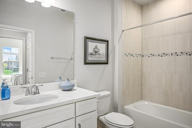 Building Photo - 46414 ROSE RIVER Ter