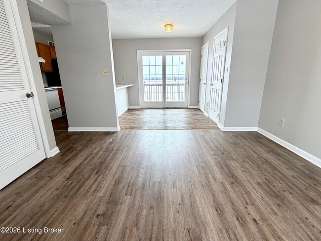 Building Photo - 456 Joy Ave