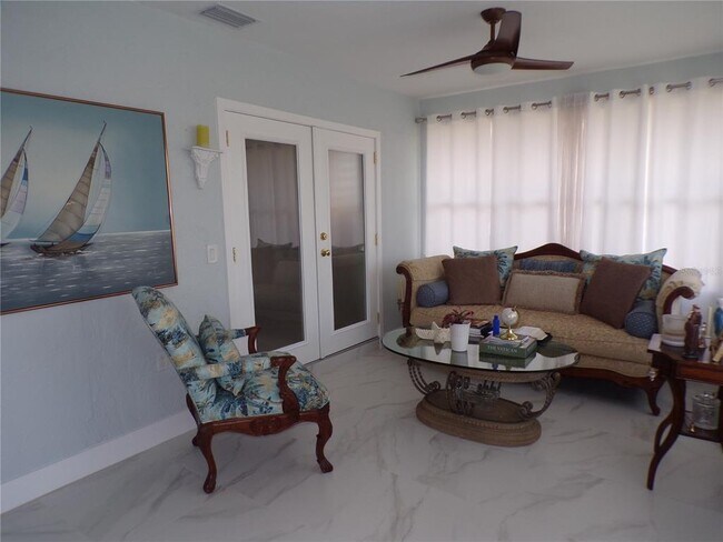 Building Photo - 2810 Via Paloma Dr