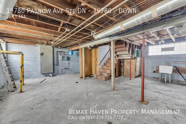 Building Photo - 19780 Pasnow Ave