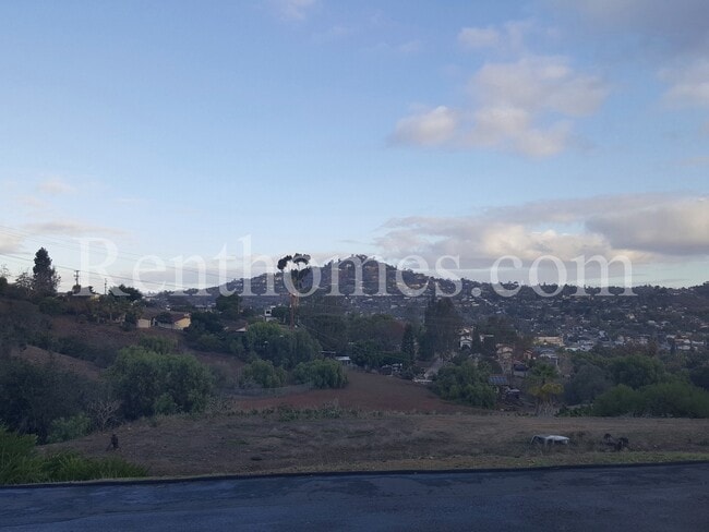 Building Photo - 9929 Via De Oro