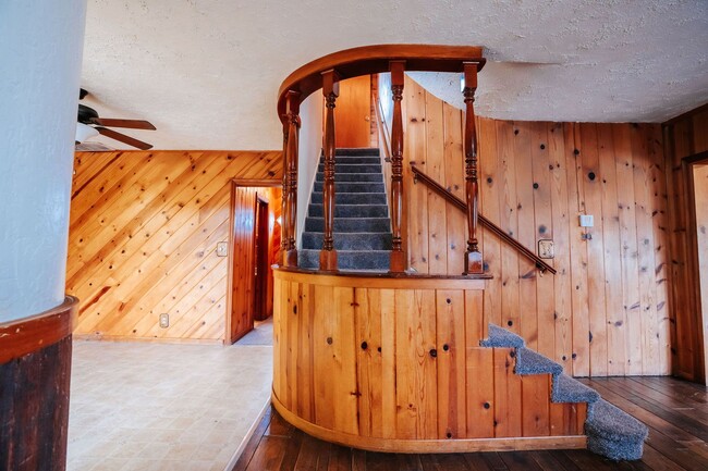 Building Photo - 122 Brennan St