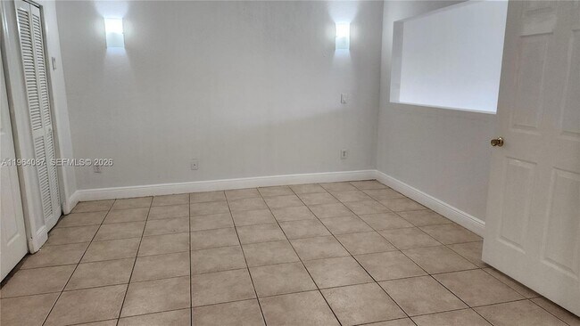 Building Photo - 8600 SW 109th Ave