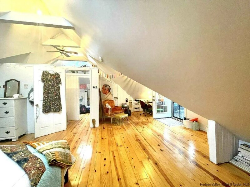 Building Photo - 4 Underwood St