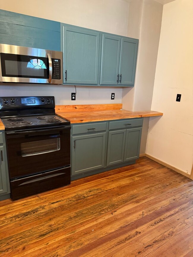 Building Photo - 3 Bedroom 1 Bathroom house in Carlisle PA!
