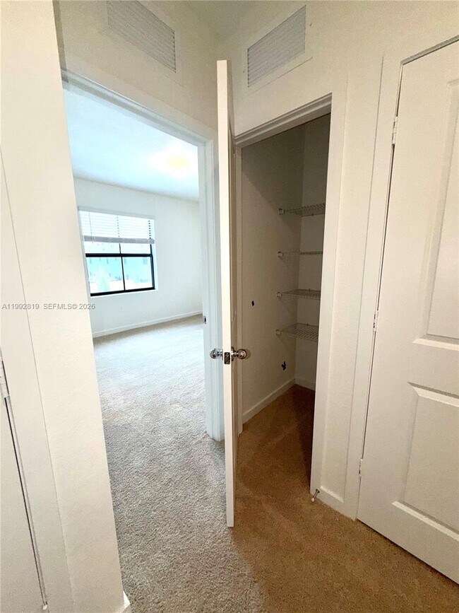 Building Photo - 359 NE 16th St