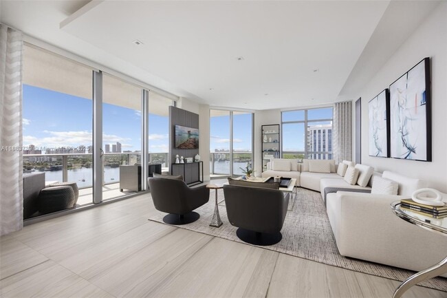 Primary Photo - 17301 Biscayne Blvd