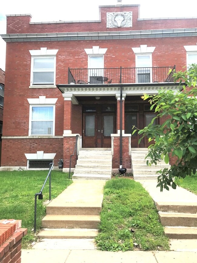 Building Photo - 4410 Laclede Ave