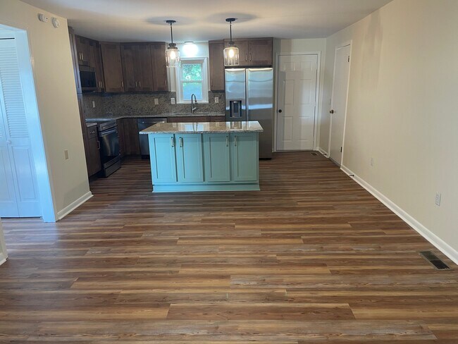 Building Photo - 9007 Career Ln