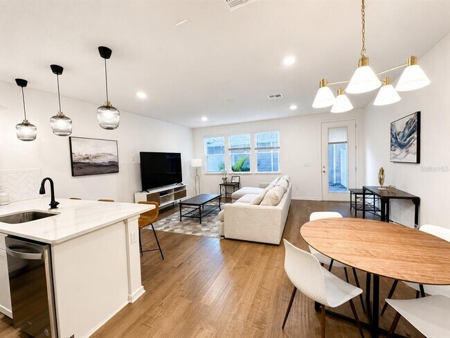 Building Photo - 14475 Sapelo Beach Dr