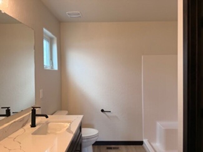 Building Photo - 6170 Ballantree Lp