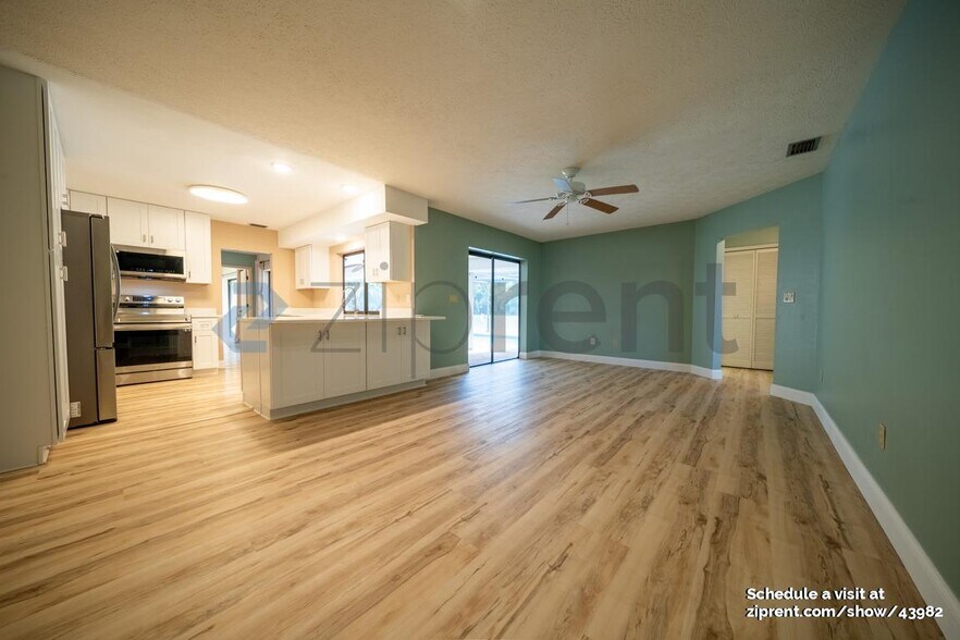 Building Photo - 1774 Whiskey Creek Dr