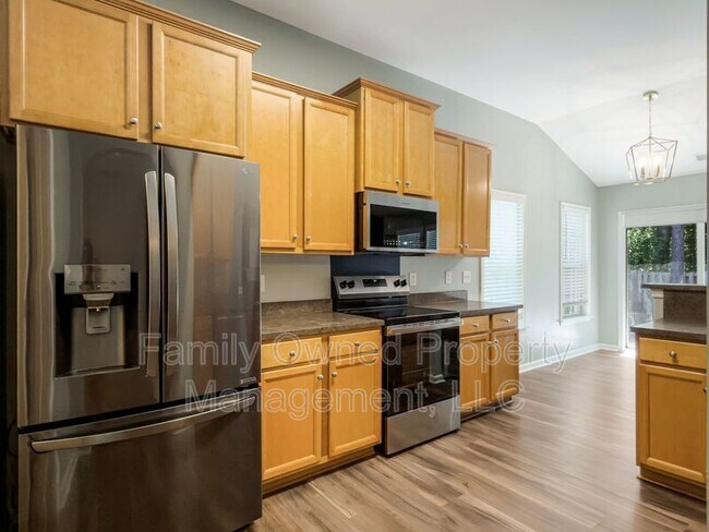 Building Photo - 219 Sweet Alyssum Dr