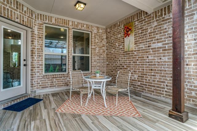 Building Photo - 1060 Enchanted Rock Dr