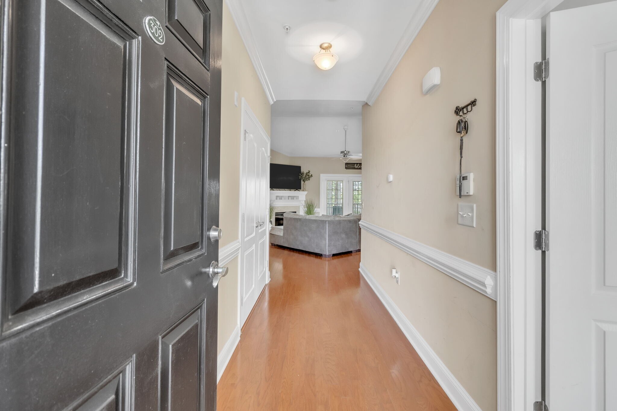 Building Photo - 124 Gallery Dr