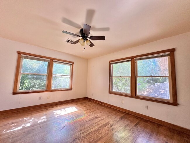 Building Photo - 15708 Rayen St