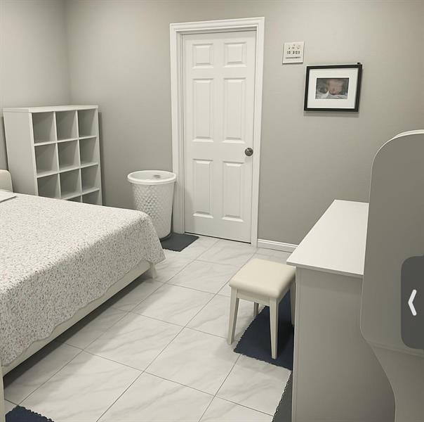 Building Photo - 1517 NW 3rd Ave