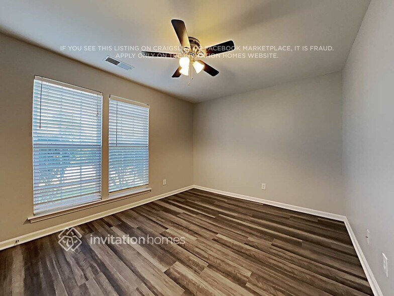 Building Photo - 3515 Balsam Tree Dr