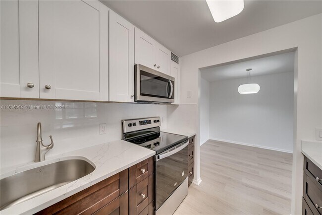 Building Photo - 101 SW 132nd Way
