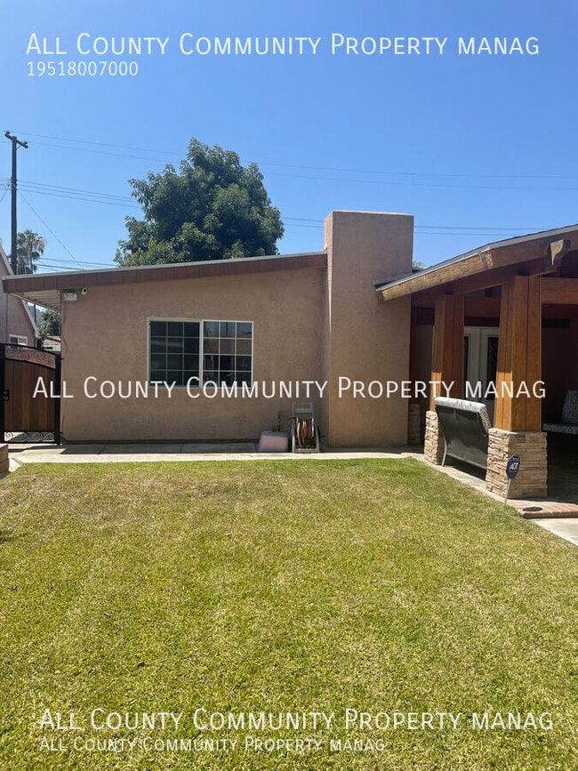 Building Photo - 16334 Lawnwood St