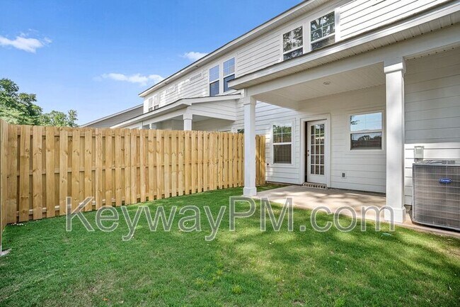 Building Photo - 2099 Denmark Ave SE