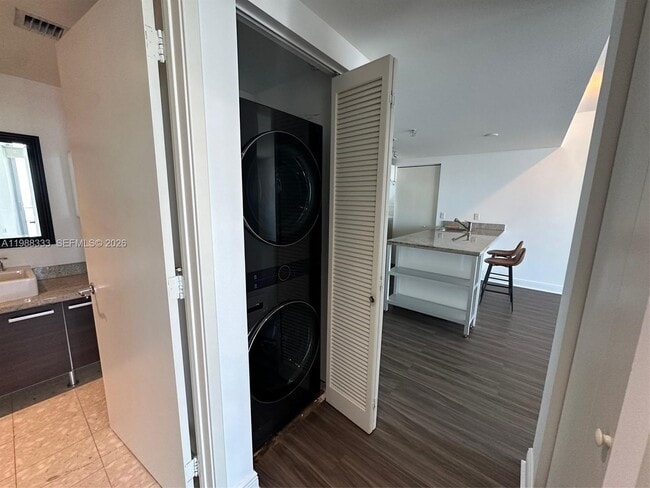 Building Photo - 185 SW 7th St