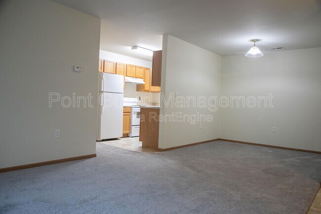 Building Photo - 1005 Ave K Ave