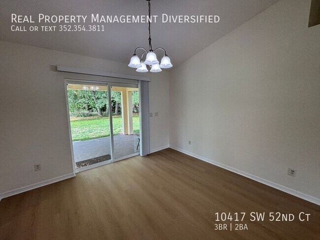 Building Photo - 10417 SW 52nd Ct