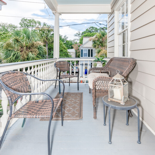 Outdoor balcony - 175 Wentworth St