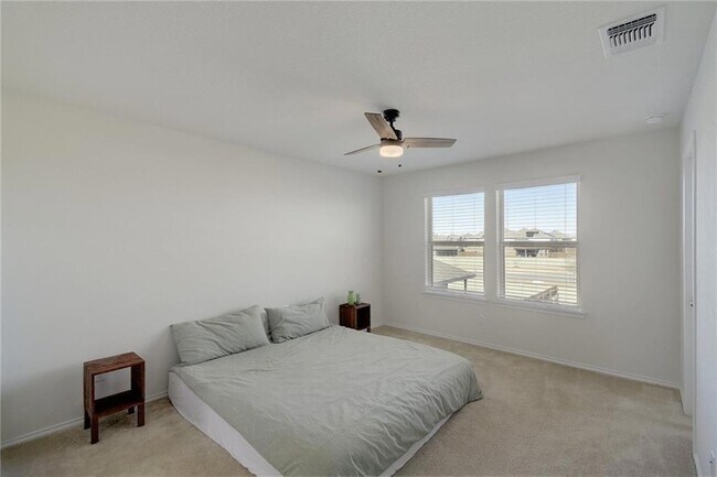 Building Photo - 218 Cascata Way