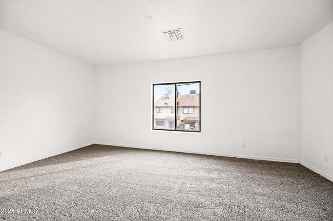 Building Photo - 4608 W Maryland Ave