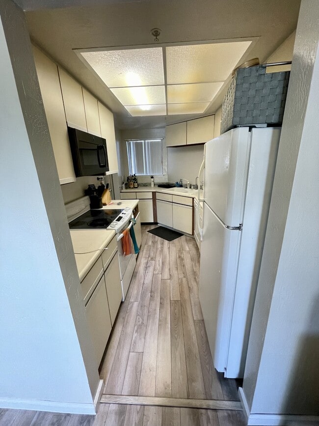 Building Photo - 2601 Willowbrook Ln