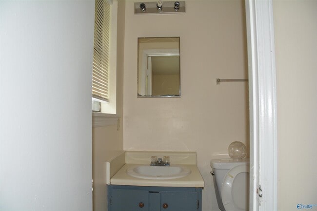 Building Photo - 6231 Maywick Dr NW
