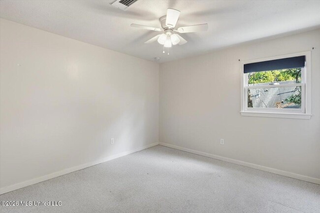 Building Photo - 223 Clark Farms Rd