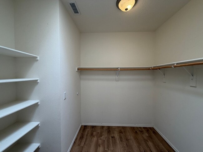 Building Photo - Beautiful Luxury Single Story Town Home Available Near Coors Blvd NW & Dellyne Ave NW!