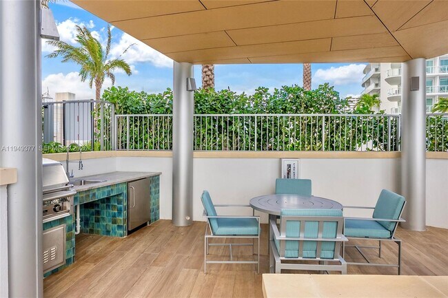 Building Photo - 151 N Seabreeze Blvd