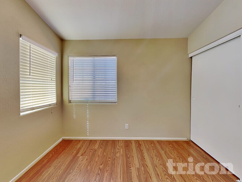 Building Photo - 2468 Color Canyon Way