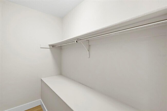 Building Photo - 805 N Clake Ave